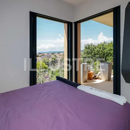 Vue Mer, Piscine & A 6min * Cagnes-sur-Mer